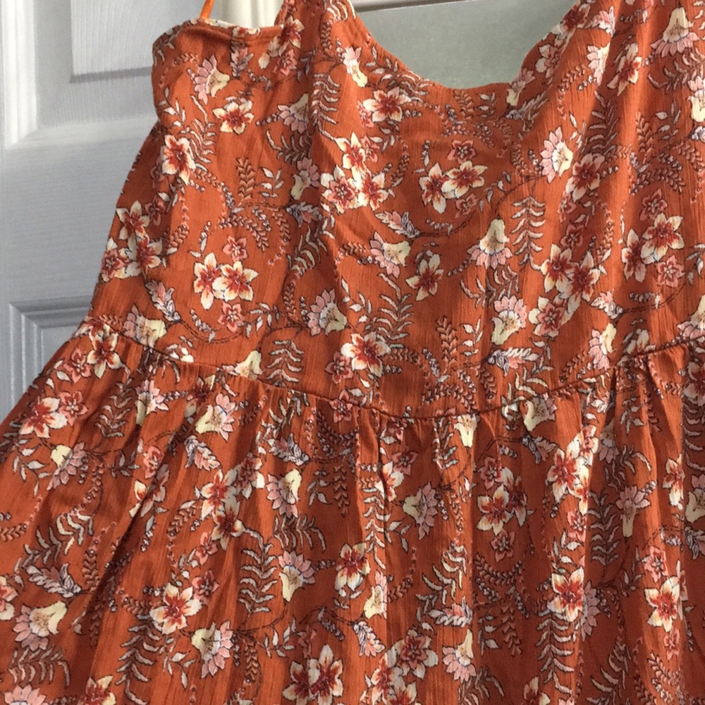 NWT Dress💃 - Picture 4 of 6